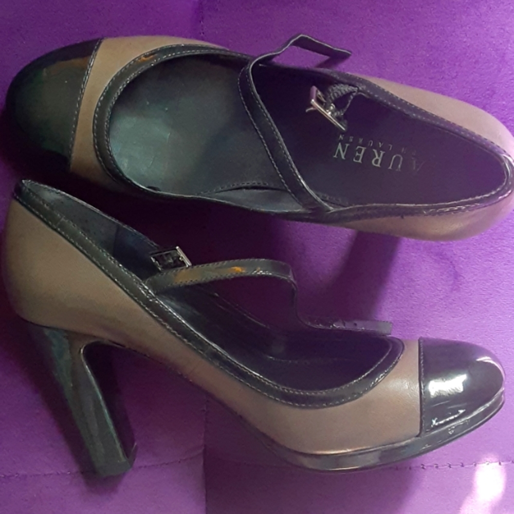Grey Ralph Lauren Heels size 5.5